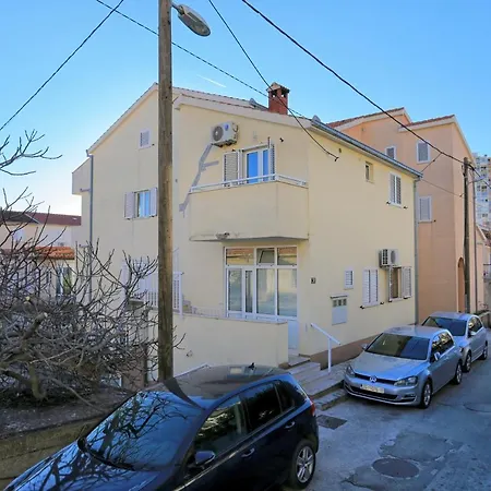 Apartment With A Parking Space - 19039