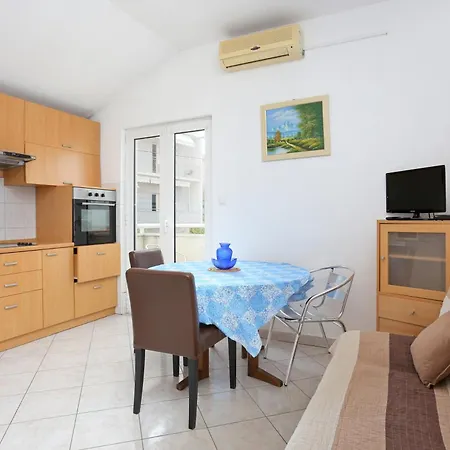 Apartment With A Parking Space - 19039 *